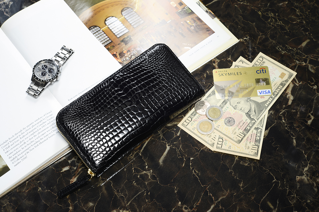東京クロコダイルのクロコ財布の外装写真